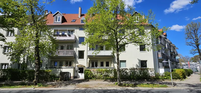 charmante möbilierte 2,5-Zimmer Wohnung mit Balkon — photo 1